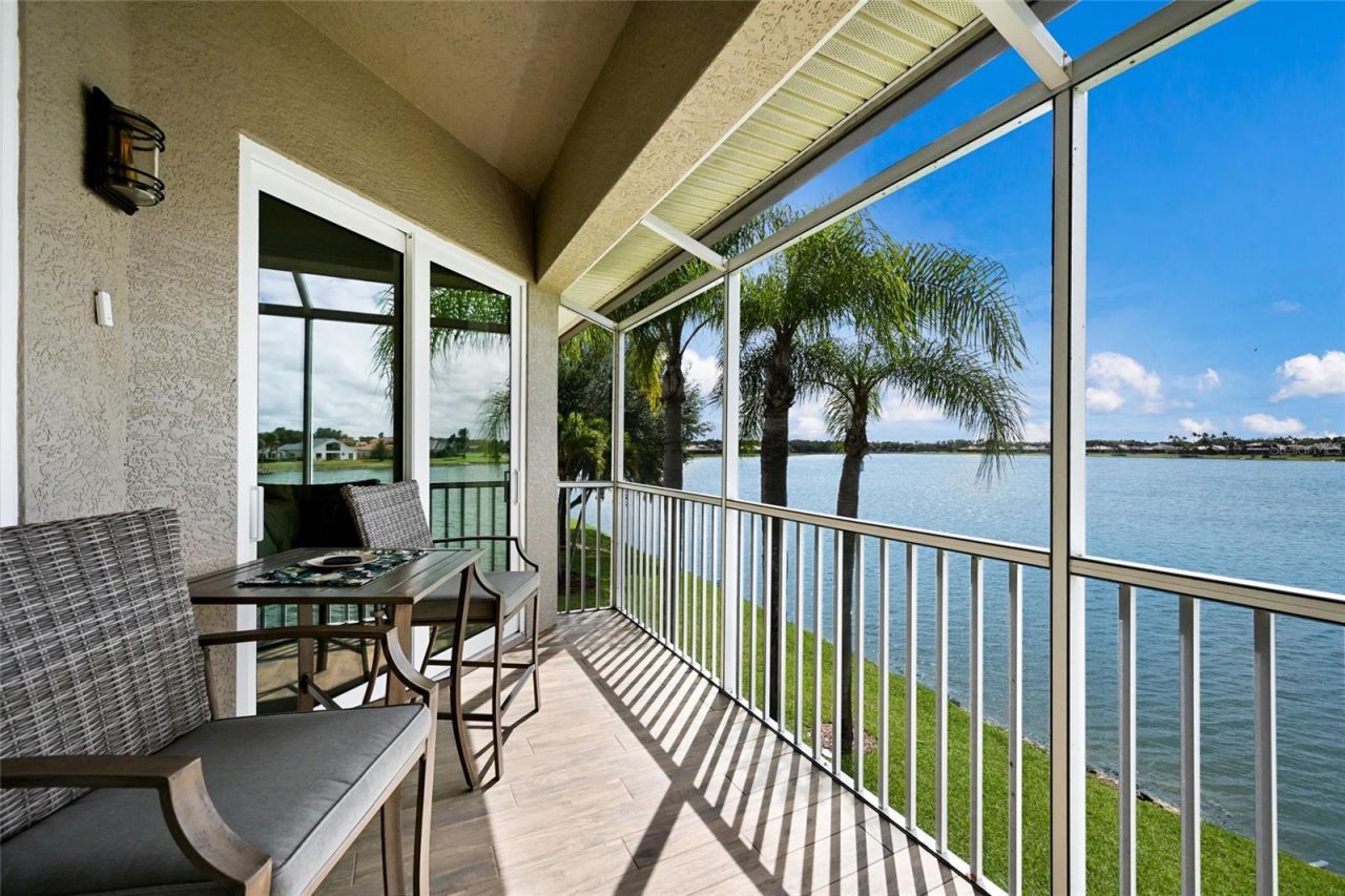 6523 Moorings Point Circle, Unit 202, Lakewood Ranch, FL 34202 Photo