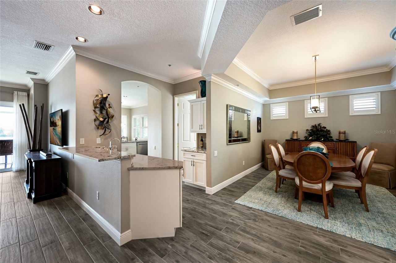 6523 Moorings Point Circle, Unit 202, Lakewood Ranch, FL 34202 Photo