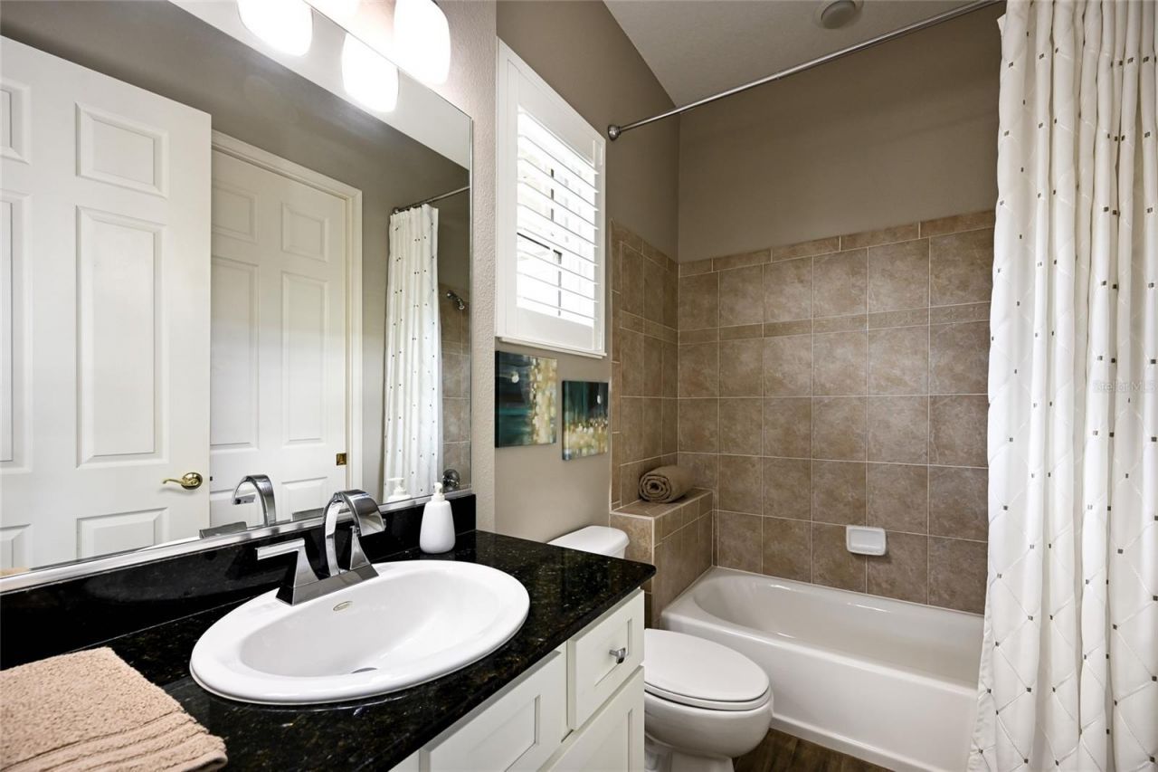 6523 Moorings Point Circle, Unit 202, Lakewood Ranch, FL 34202 Photo