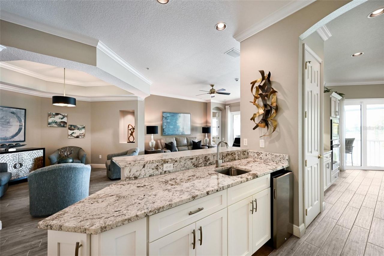 6523 Moorings Point Circle, Unit 202, Lakewood Ranch, FL 34202 Photo