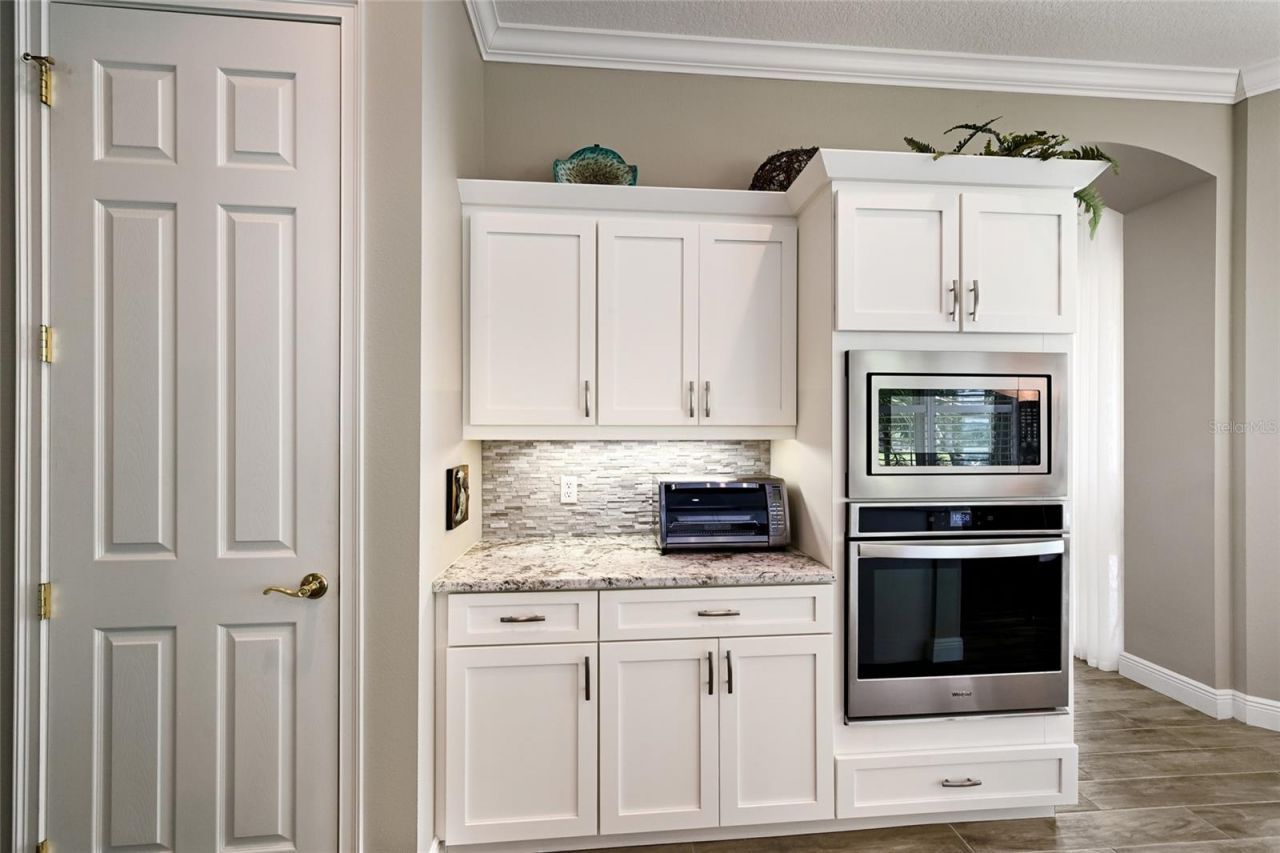 6523 Moorings Point Circle, Unit 202, Lakewood Ranch, FL 34202 Photo