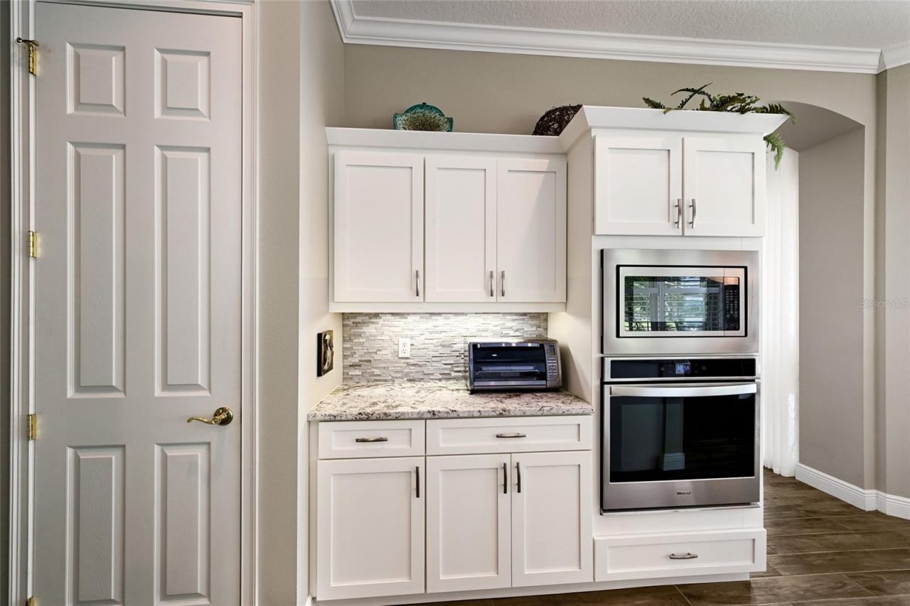 6523 Moorings Point Circle, Unit 202, Lakewood Ranch, FL 34202 Photo