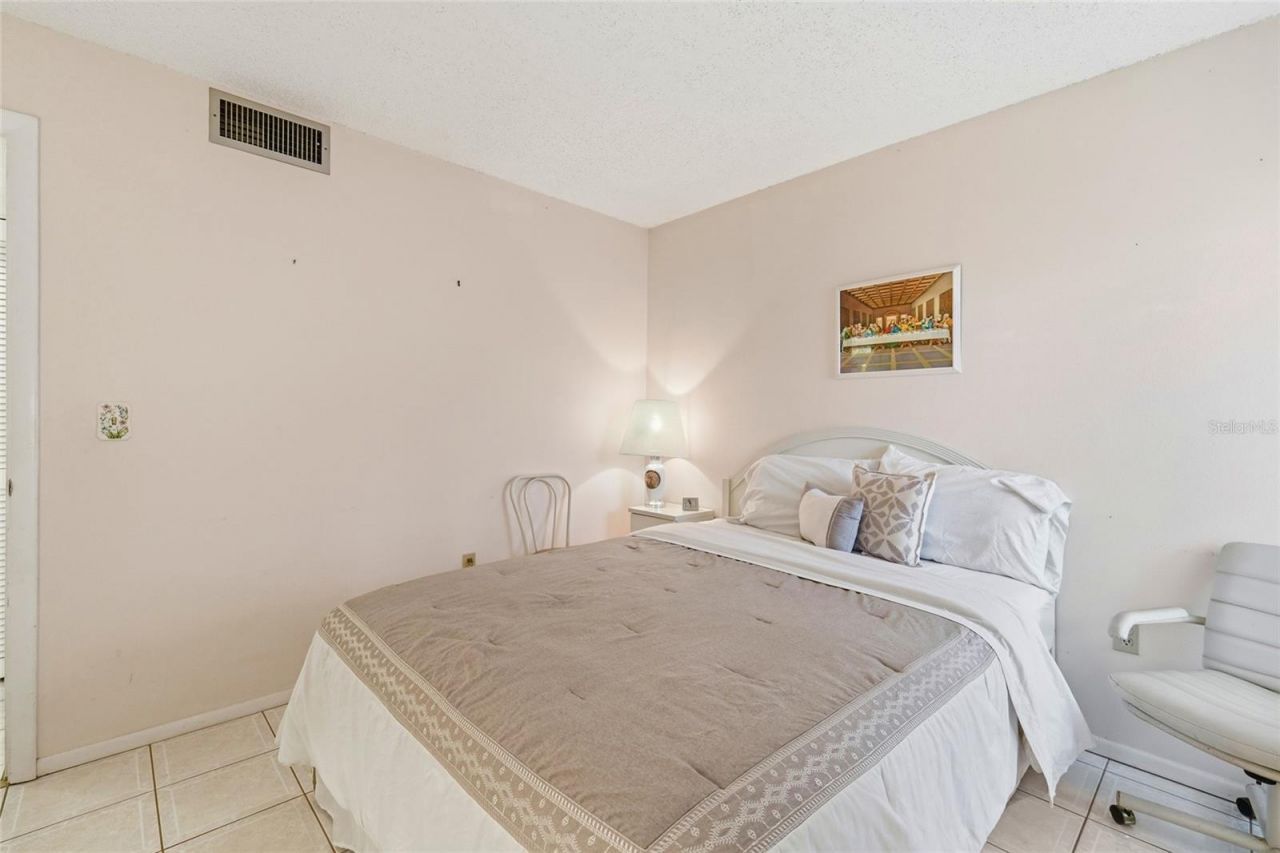 2609 Woodgate Lane, Unit K4, Sarasota, FL 34231 Photo