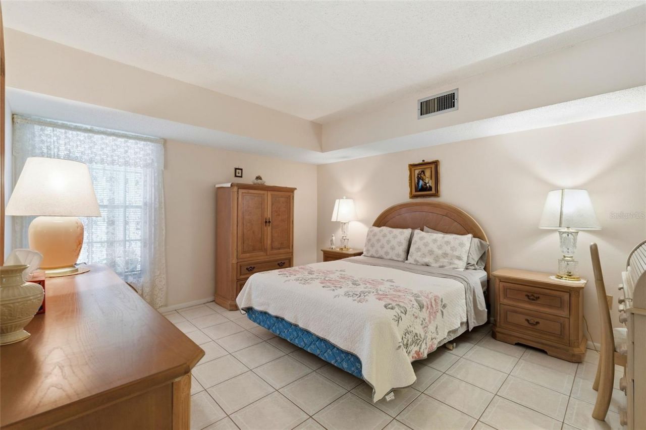 2609 Woodgate Lane, Unit K4, Sarasota, FL 34231 Photo
