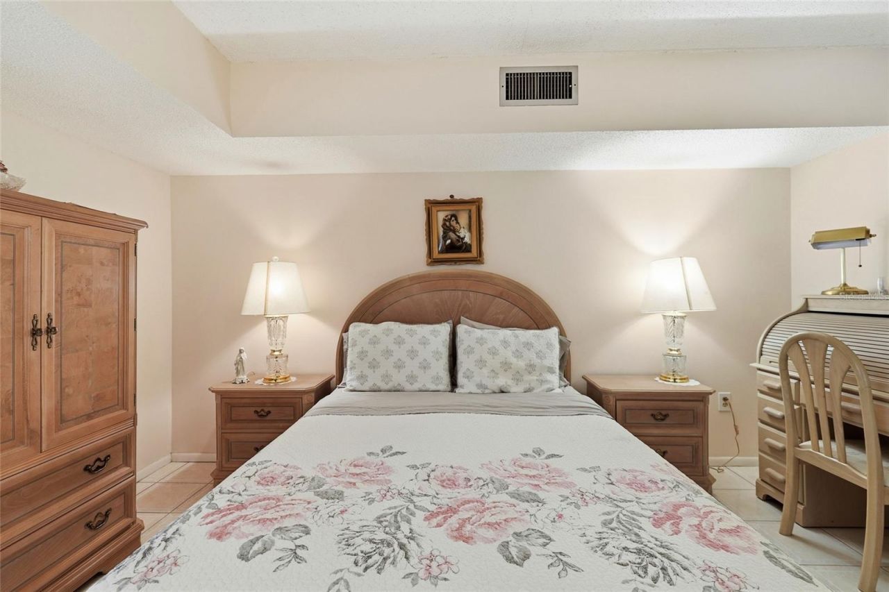 2609 Woodgate Lane, Unit K4, Sarasota, FL 34231 Photo