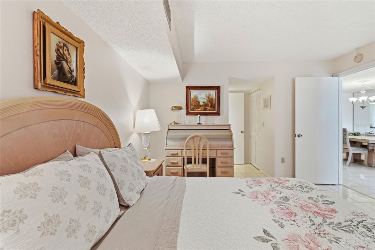 2609 Woodgate Lane, Unit K4, Sarasota, FL 34231 Photo