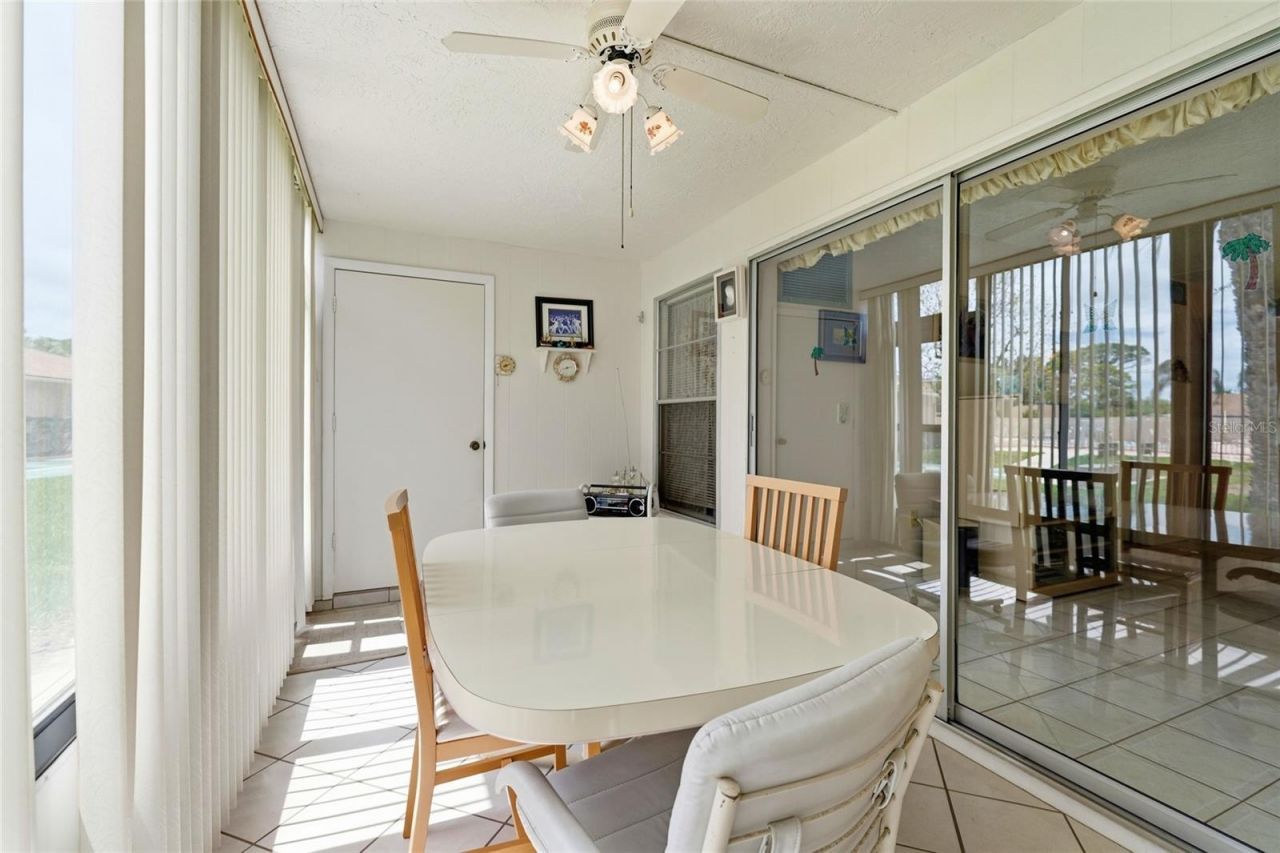 2609 Woodgate Lane, Unit K4, Sarasota, FL 34231 Photo
