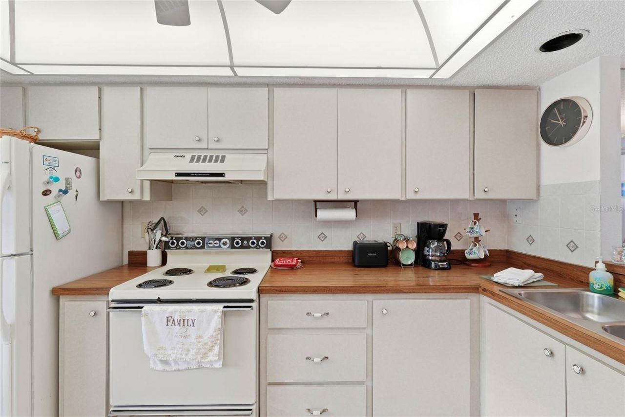 2609 Woodgate Lane, Unit K4, Sarasota, FL 34231 Photo