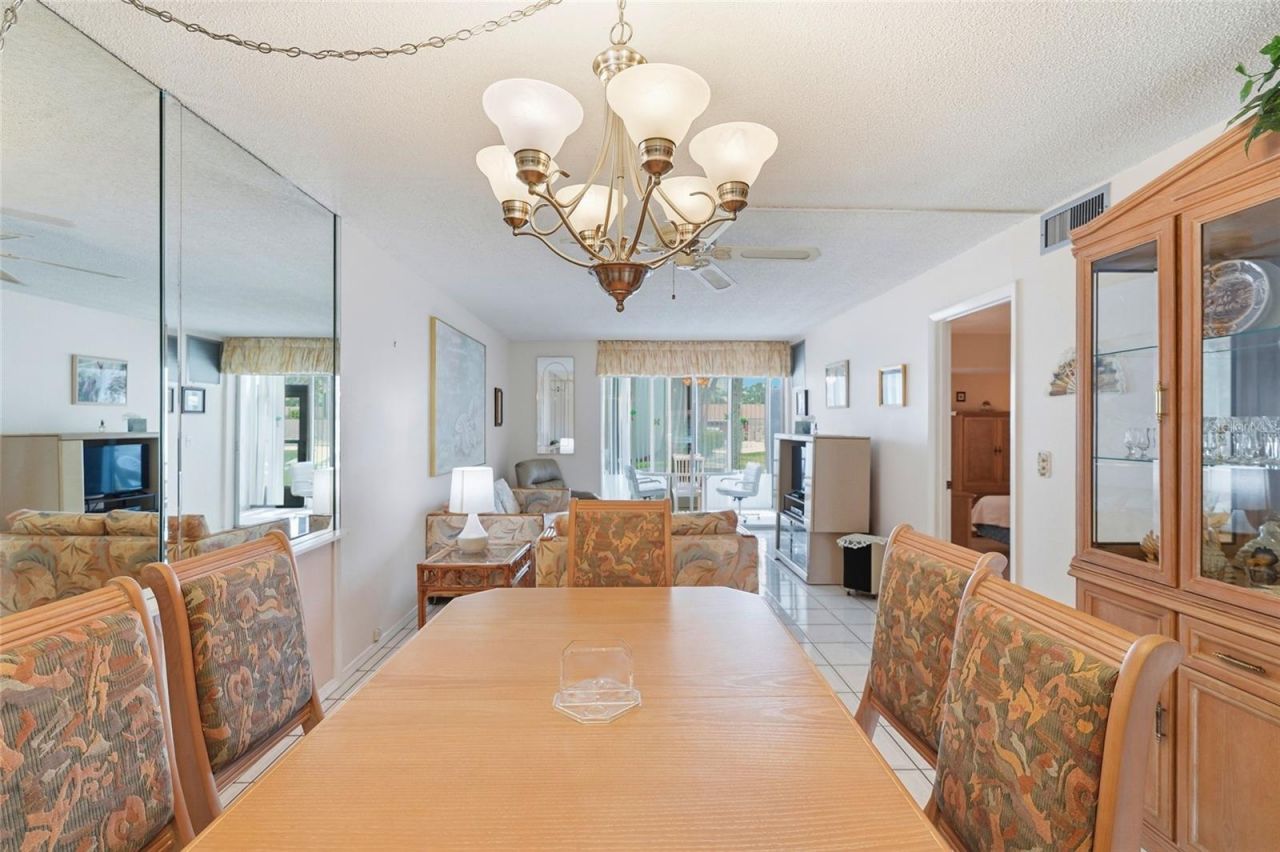 2609 Woodgate Lane, Unit K4, Sarasota, FL 34231 Photo