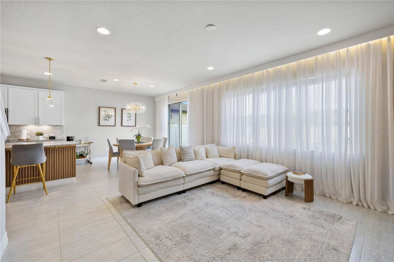 1623 Regal River Circle, Ocoee, FL 34761 Photo