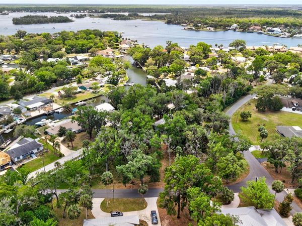 580 NW 14TH PLACE , CRYSTAL RIVER, FL 34428