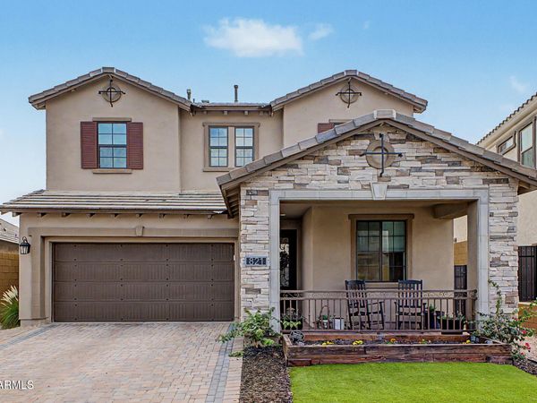 821 E SILVER FOX Way, Phoenix, AZ 85048