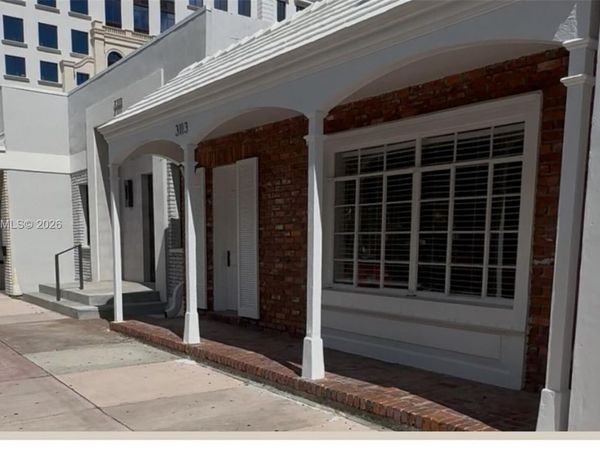 3113 Ponce De Leon Blvd, Coral Gables, FL 33134