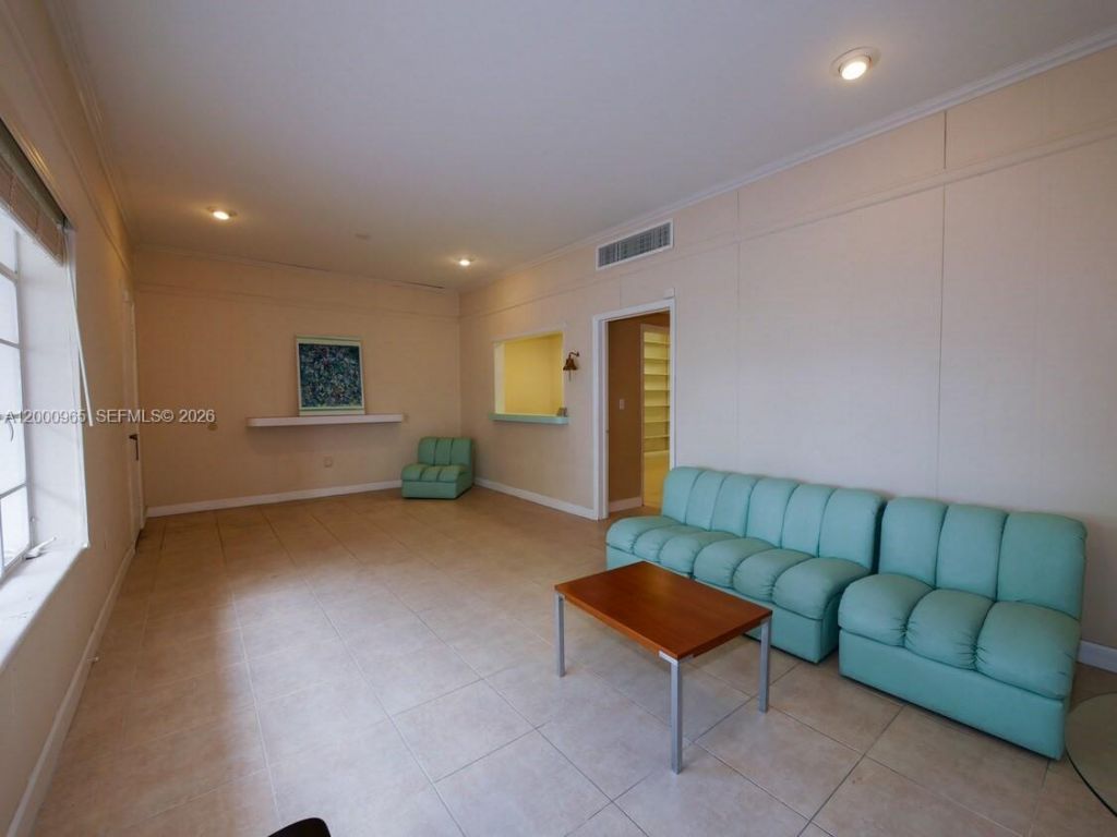 3113 Ponce De Leon Blvd, Coral Gables, FL 33134 Photo