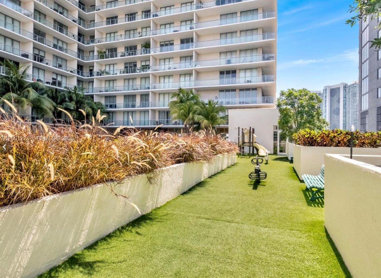 3470 E Coast Ave, Unit H1610, Miami, FL 33137 Photo