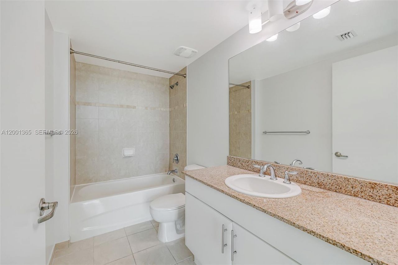 1861 NW S River Dr, Unit 2006, Miami, FL 33125 Photo