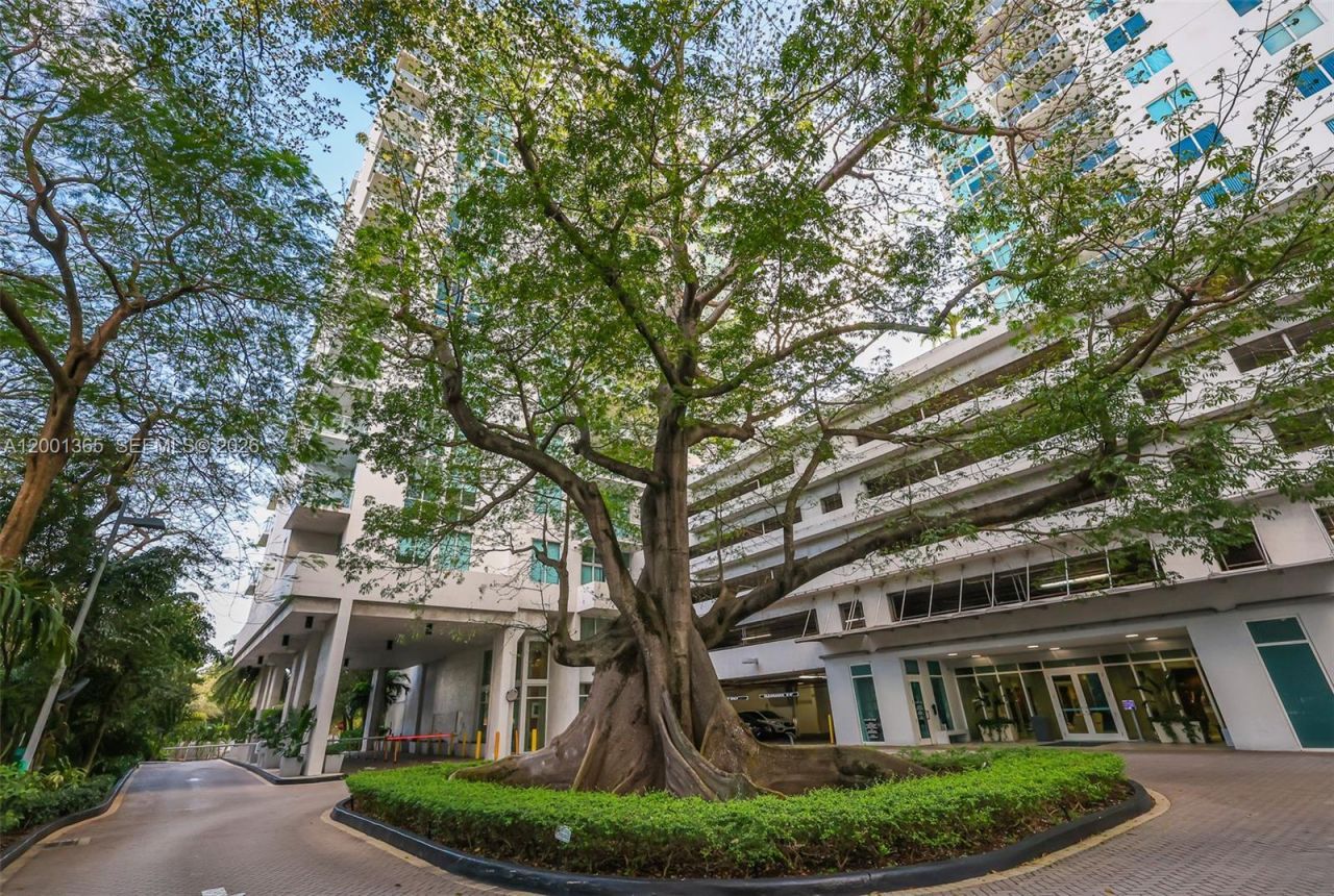 1861 NW S River Dr, Unit 2006, Miami, FL 33125 Photo