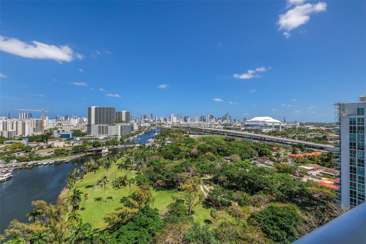 1861 NW S River Dr, Unit 2006, Miami, FL 33125 Photo
