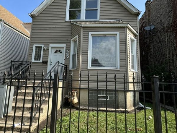 5018 W Concord Place , Chicago, IL 60639
