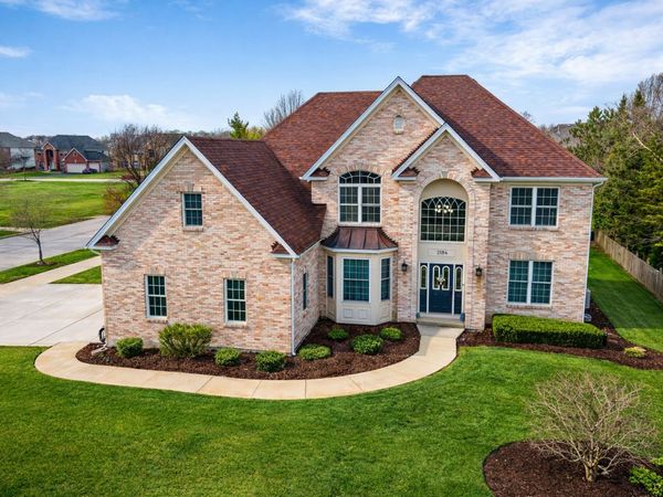 2184 Schrader Lane, North Aurora, IL 60542