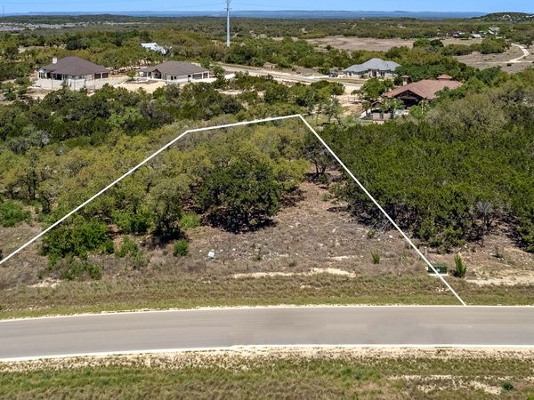682 Butler Oaks, Bulverde, TX 78163