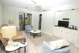 4109 Pinehurst Circle photo 4