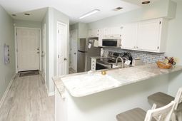 4109 Pinehurst Circle photo 4