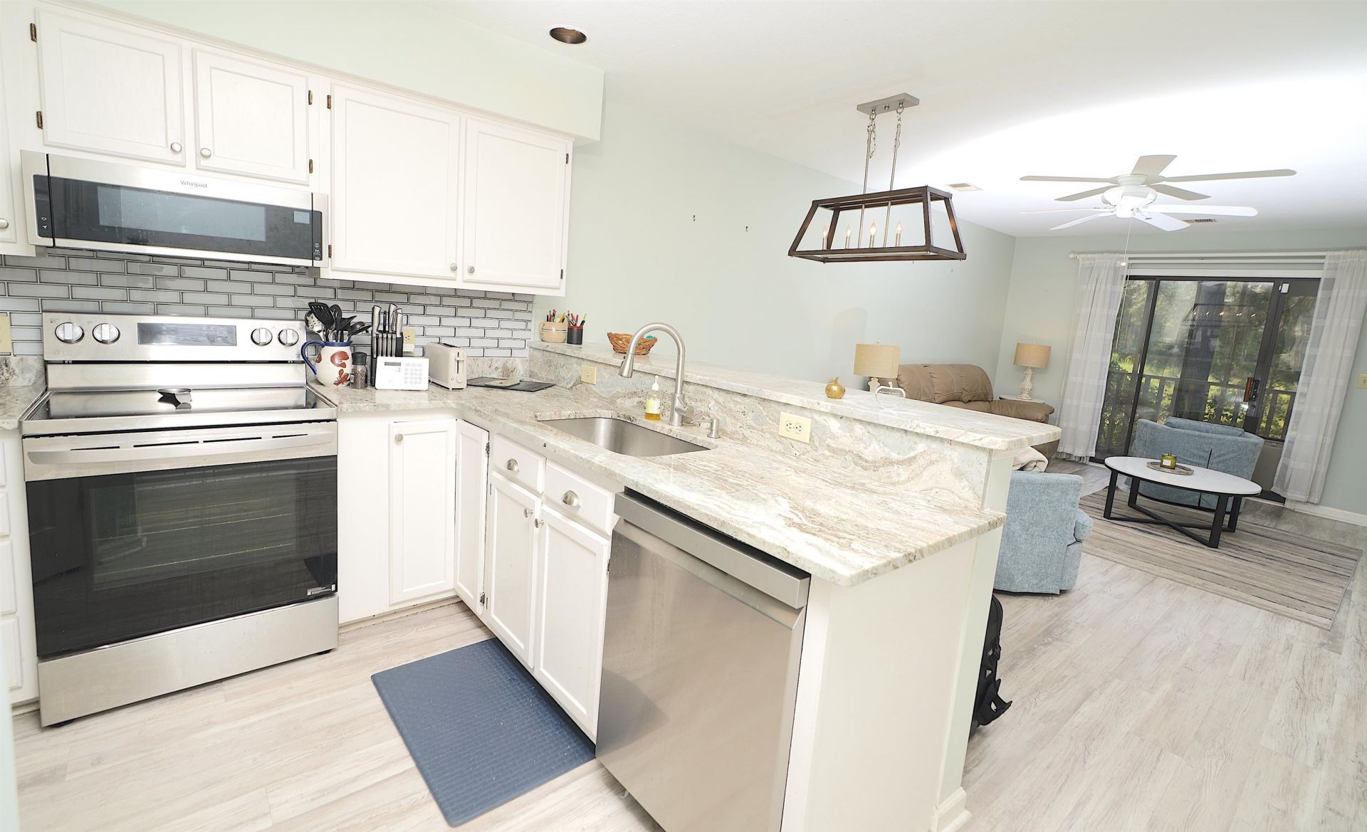 4109 Pinehurst Circle Photo 7