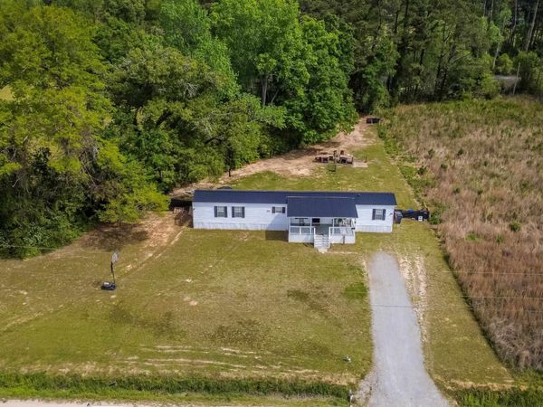 3668 Quail Creek Dr. , Loris, SC 29569