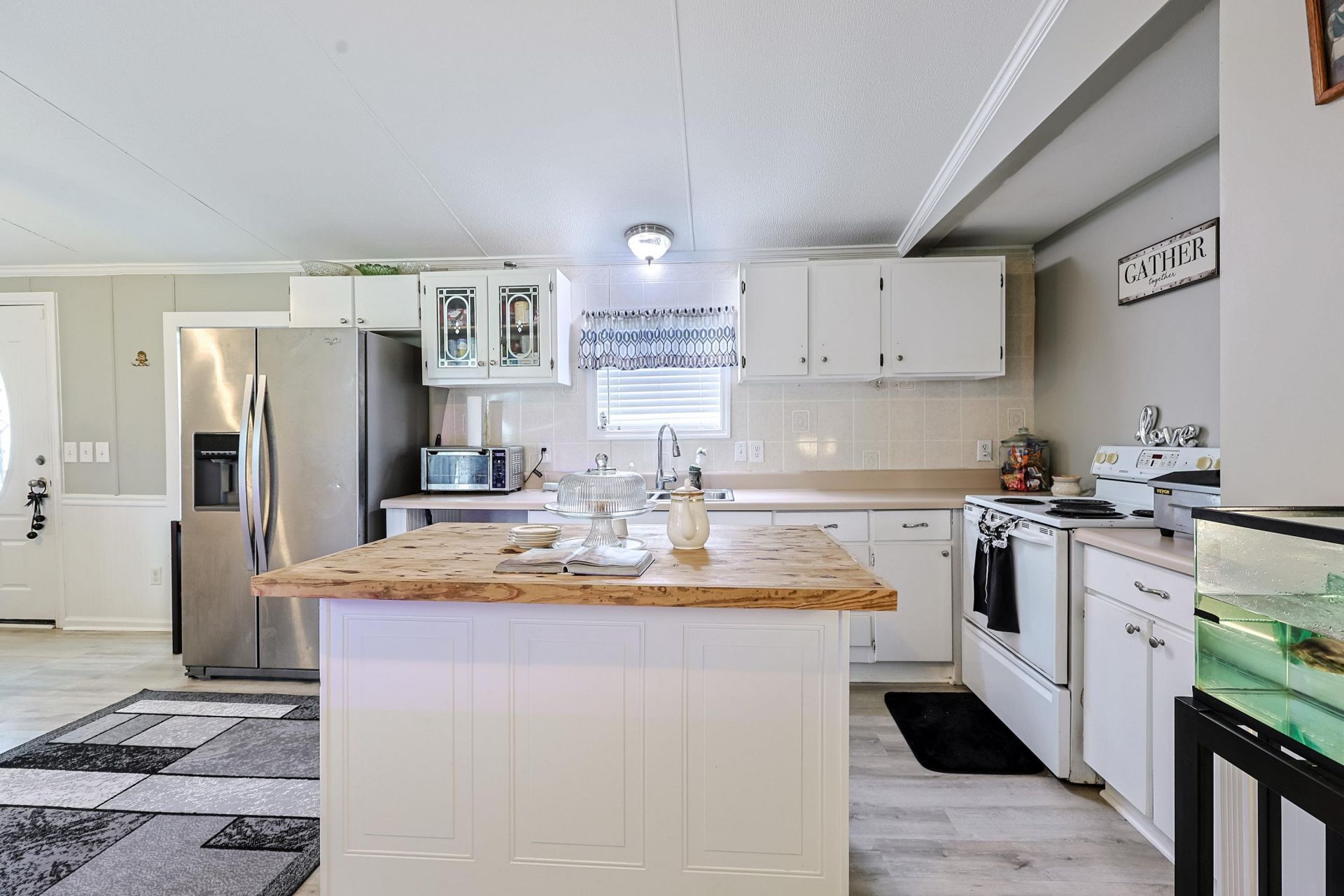 3668 Quail Creek Dr. Photo 7