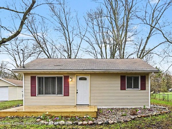 2158 Haslett Road, East Lansing, MI 48823