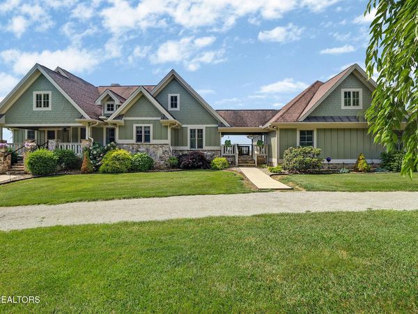 1201 Bridle Tr, Spencer, TN 38585