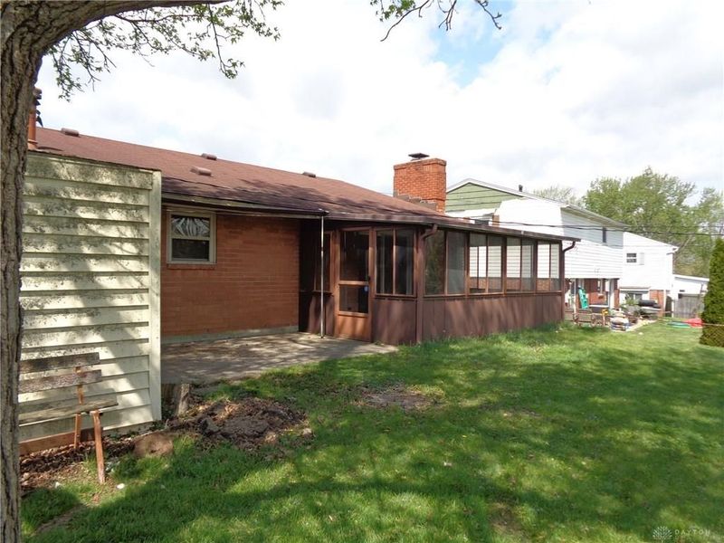 2801 Silvercliff Drive, Dayton, OH 45449 Photo 4