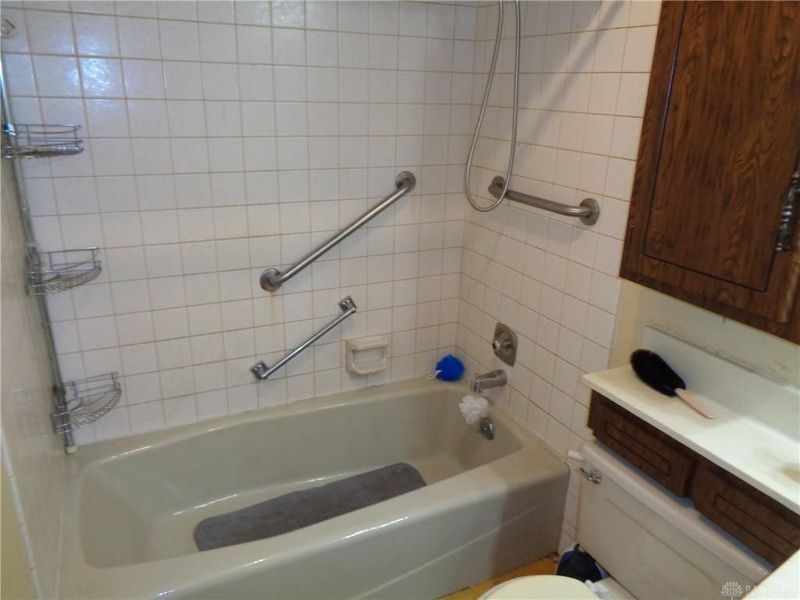 2801 Silvercliff Drive, Dayton, OH 45449 Photo 8