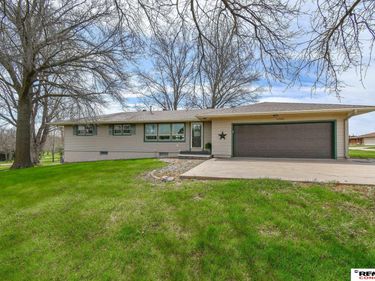 1200 Parker Drive , Syracuse, NE 68446