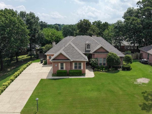 105 Alexwood Drive, Hot Springs, AR 71913