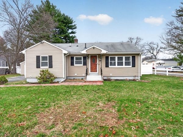 44 Oak St, Billerica, MA 01862