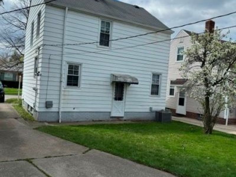 21601 Morris Avenue, Euclid, OH 44123 Photo 11