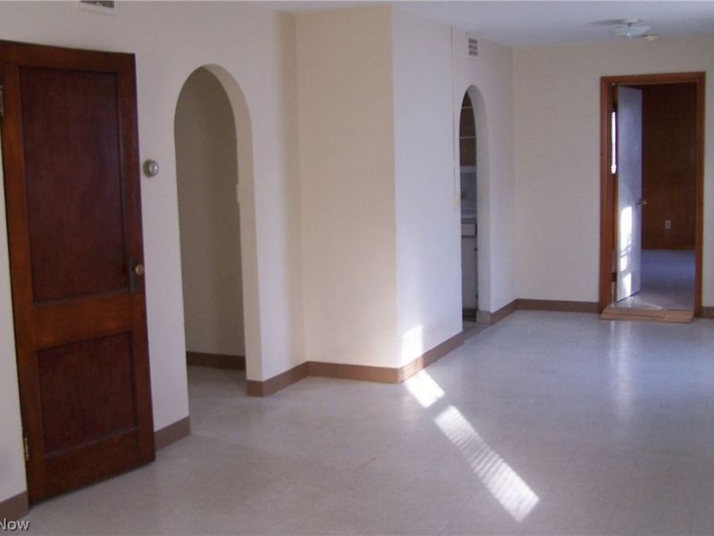 15794 Grove Street, Middlefield, OH 44062 Photo 4