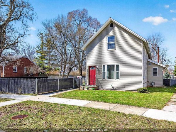 215 N ERIE STREET, De Pere, WI 54115