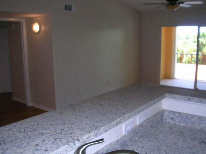 111 Yacht Club Way, Unit 305, Hypoluxo, FL 33462 Photo