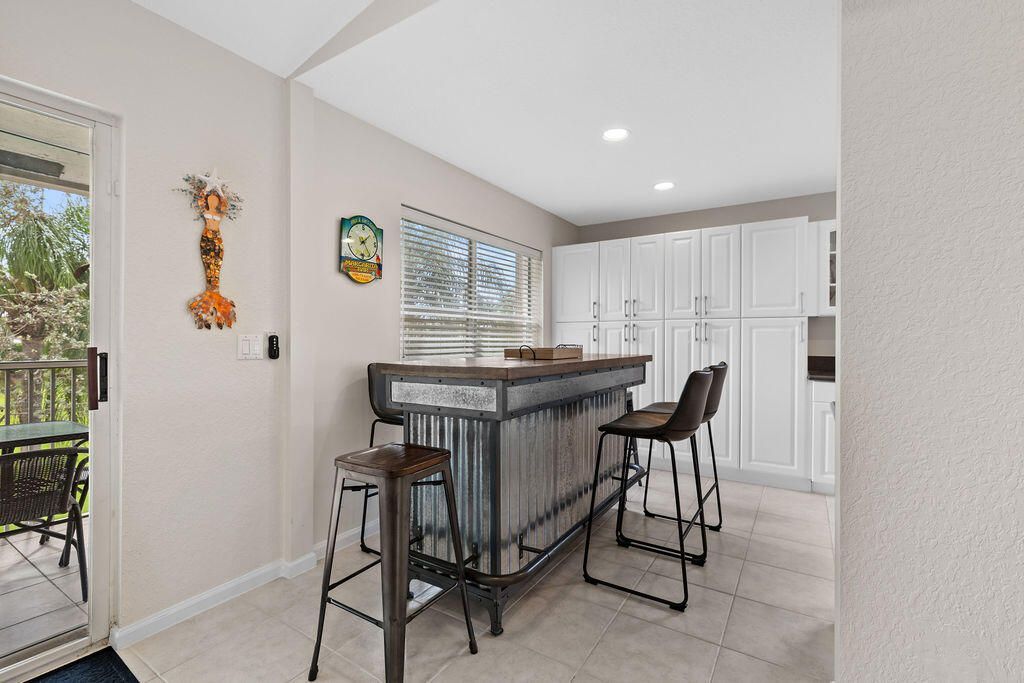 8050 Aberdeen Drive, Unit 202, Boynton Beach, FL 33472 Photo