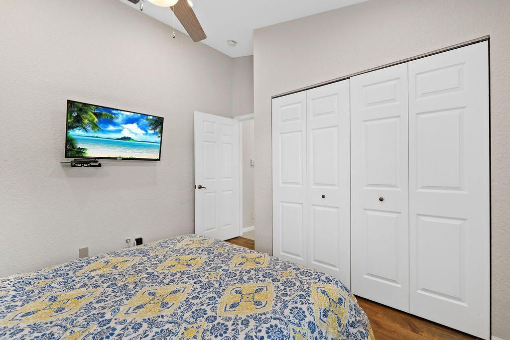 8050 Aberdeen Drive, Unit 202, Boynton Beach, FL 33472 Photo