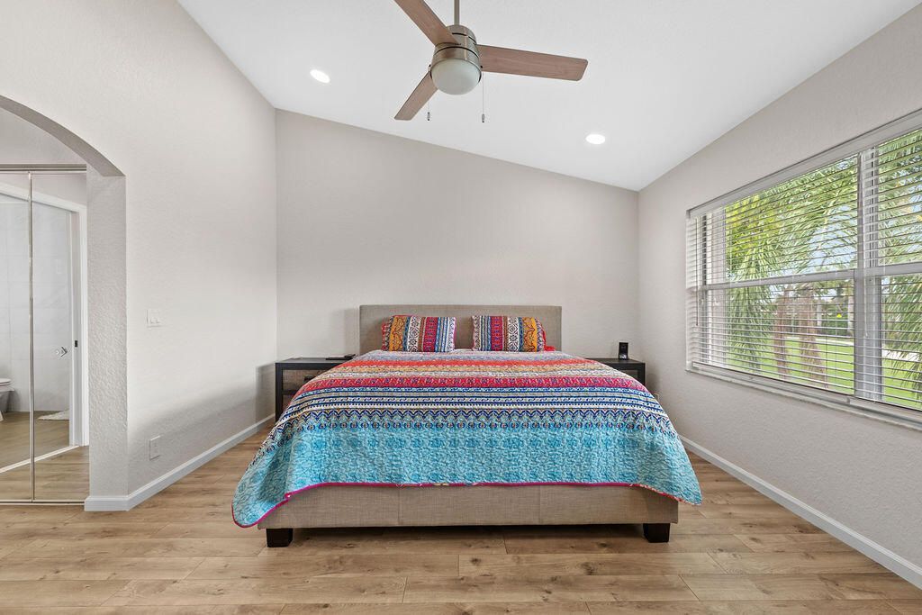 8050 Aberdeen Drive, Unit 202, Boynton Beach, FL 33472 Photo