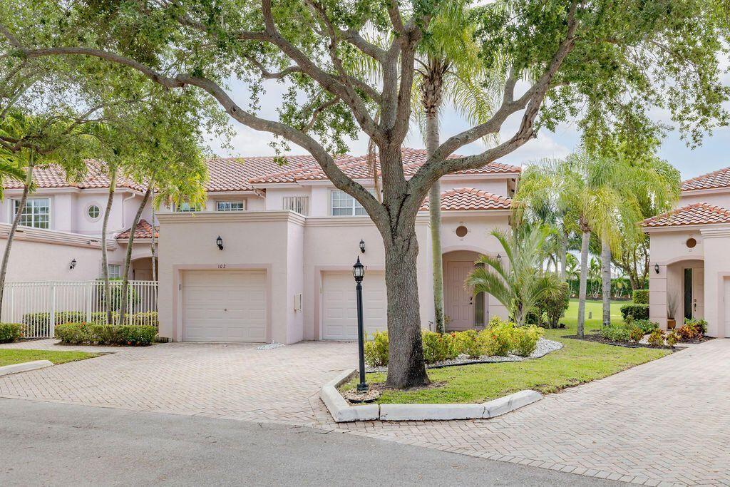8050 Aberdeen Drive, Unit 202, Boynton Beach, FL 33472 Photo