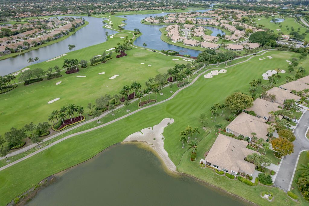 8050 Aberdeen Drive, Unit 202, Boynton Beach, FL 33472 Photo