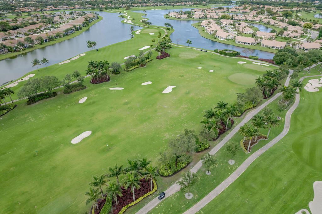 8050 Aberdeen Drive, Unit 202, Boynton Beach, FL 33472 Photo