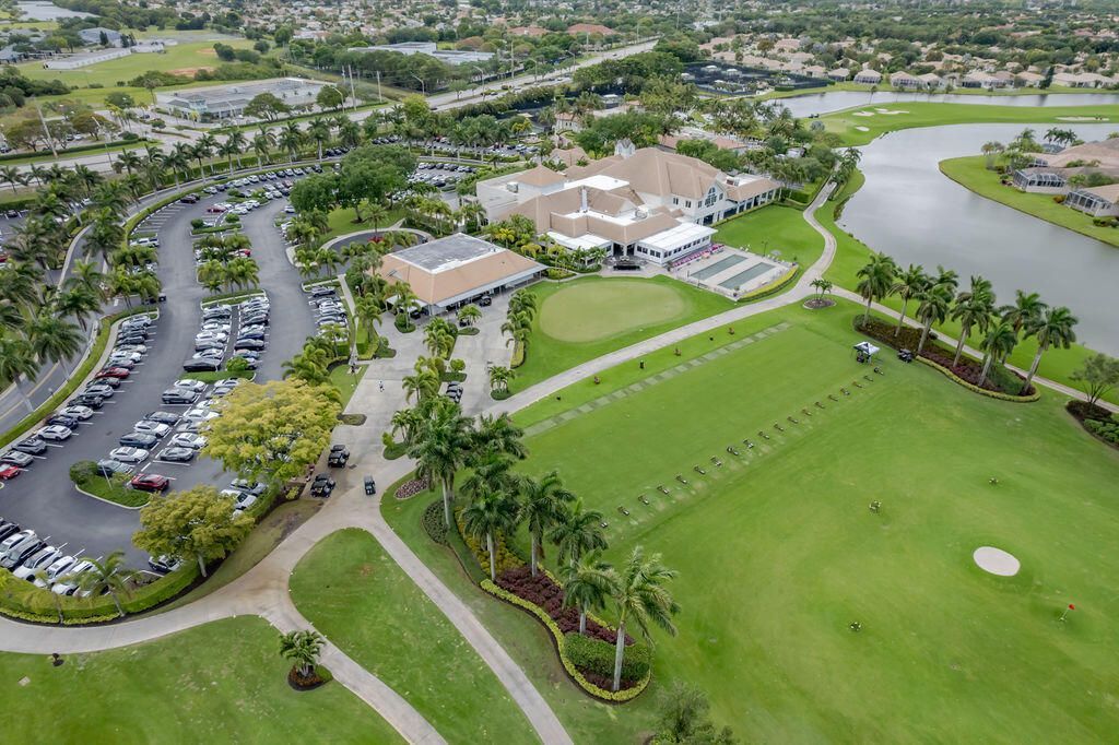 8050 Aberdeen Drive, Unit 202, Boynton Beach, FL 33472 Photo