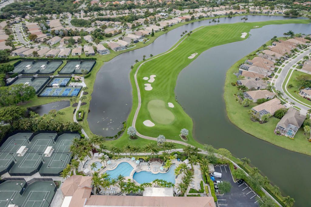 8050 Aberdeen Drive, Unit 202, Boynton Beach, FL 33472 Photo