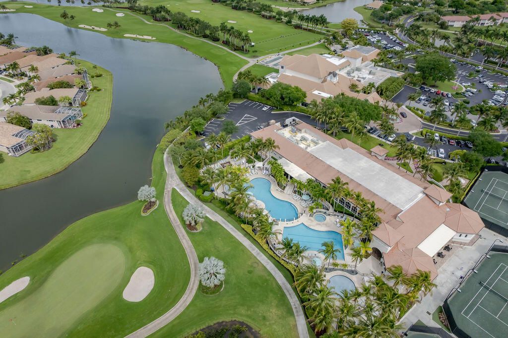 8050 Aberdeen Drive, Unit 202, Boynton Beach, FL 33472 Photo